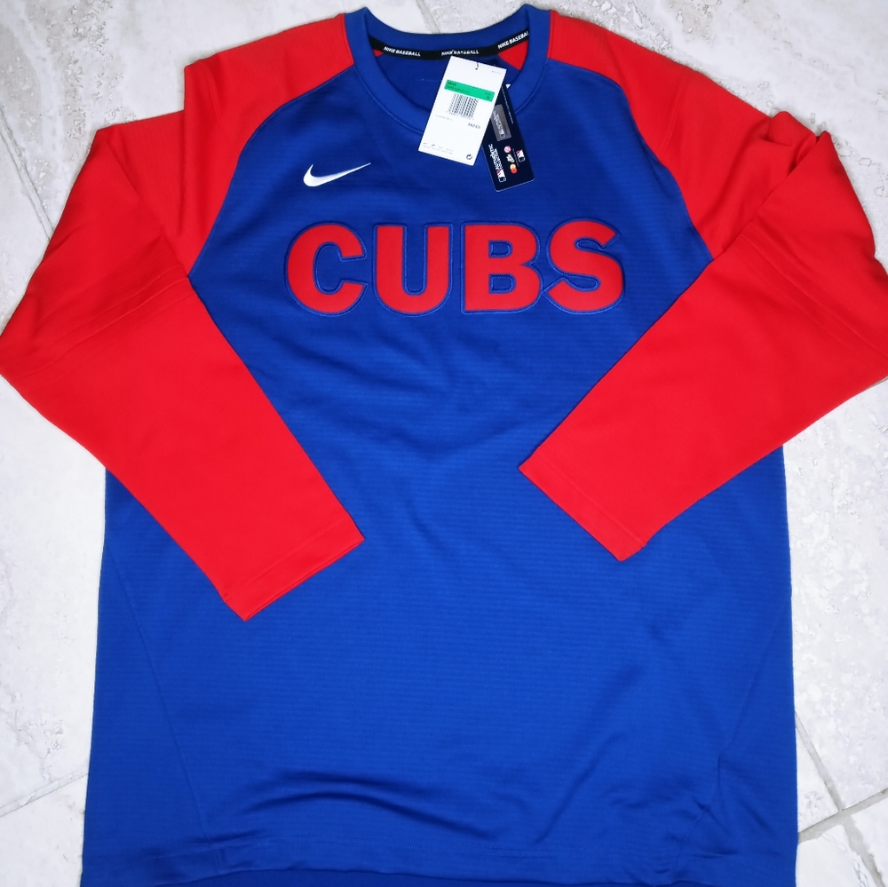 Mens size XL Nike Cubs Long Sleeve Pullover
